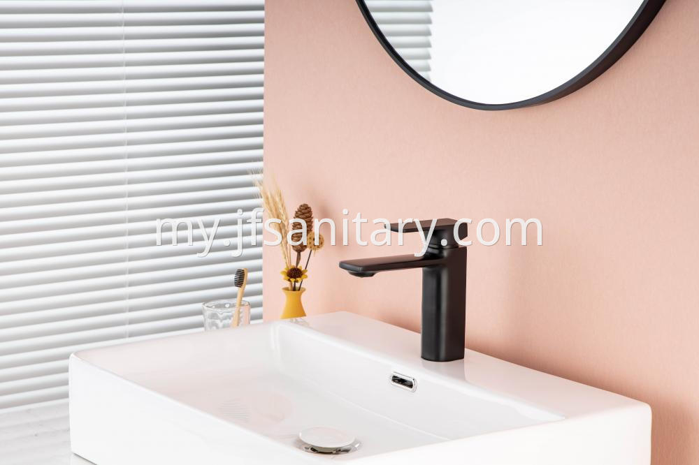 Brass Bathroom Faucet With Black Colour